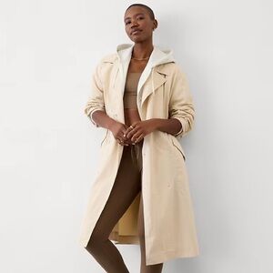 Athleta Luna Trench in Dune